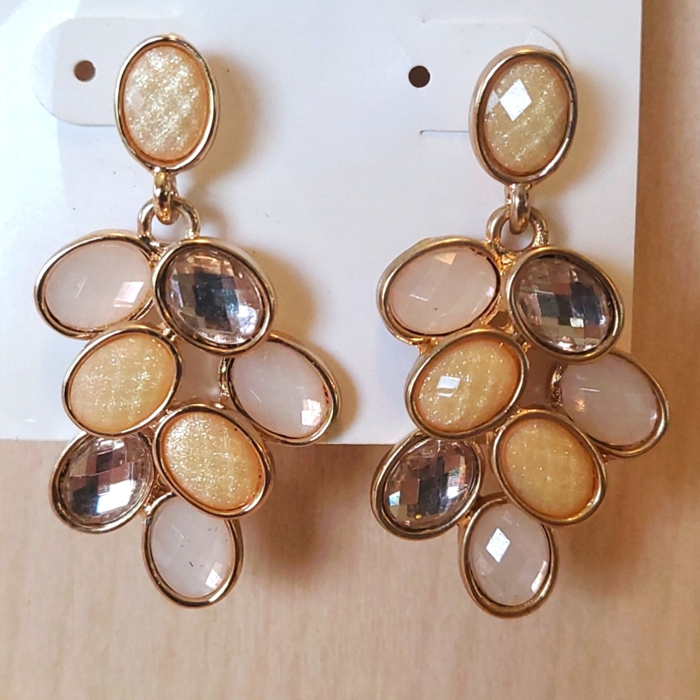 Earring - image 1
